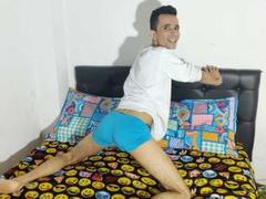 HornyGay69 - male webcam at xLoveCam