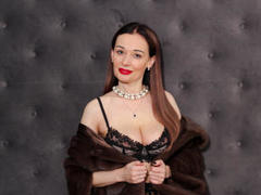 AlinaOnlly - blond female webcam at ImLive