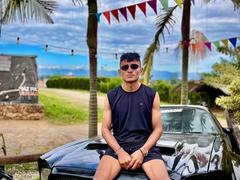 HotBrunoX - male webcam at xLoveCam