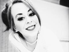 HotCharlotte69 - female with red hair webcam at xLoveCam