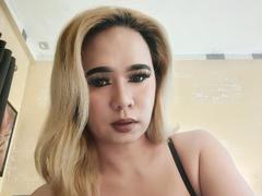 HotCockMarsha - shemale webcam at xLoveCam