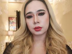 HotCockMarsha - shemale webcam at xLoveCam
