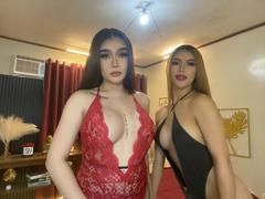 HotCumLoadsDuos - shemale webcam at xLoveCam