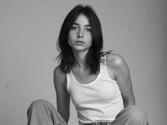 HotDolie - female webcam at xLoveCam