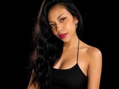 HotLunah - female with red hair webcam at xLoveCam