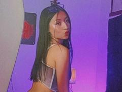 HotMoonX - female with  big tits webcam at xLoveCam