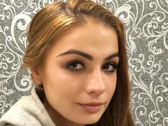 AmeliaNikson - female with brown hair and  small tits webcam at xLoveCam