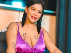 HotSakura-0-hot - female with black hair webcam at xLoveCam