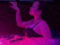 HotVibeK - female with brown hair and  big tits webcam at xLoveCam