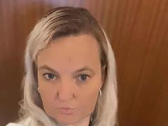 Hotblondi-hot - blond female webcam at xLoveCam