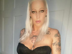 Hotjassy-hot - blond female webcam at xLoveCam