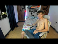 HottLoverForU69 - male webcam at xLoveCam