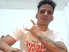 HottLoverGuy69 - male webcam at xLoveCam