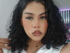 HottieAlii - shemale with black hair and  big tits webcam at xLoveCam