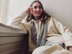 HottieBu from xLoveCam