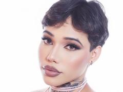 HottieBubbleStar - shemale with black hair webcam at xLoveCam