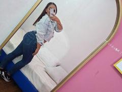 HottieNeedsFun - blond female webcam at xLoveCam