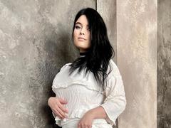 LittleShyyy - female with black hair and  big tits webcam at ImLive