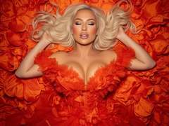 HottieSweetBritneiy - blond female with  big tits webcam at xLoveCam