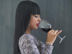 MissyBanger - female with brown hair webcam at ImLive