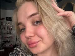 HottyLipsa from xLoveCam