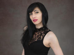 HypnoticIsabel - female with black hair webcam at xLoveCam