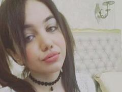 LuciaHunt - female with black hair and  big tits webcam at LiveJasmin