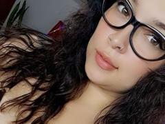 IAmZaylu - female with brown hair and  small tits webcam at xLoveCam