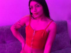 IbbyeWest - female with brown hair webcam at LiveJasmin