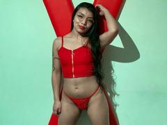 IbbyeWest - female with brown hair webcam at LiveJasmin