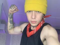 IceCumHot - couple webcam at xLoveCam