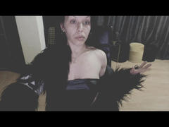 IconDomme from xLoveCam