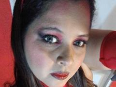 IdyllaJhones - blond female webcam at xLoveCam