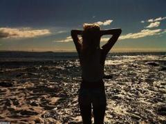 IhalyxCree - female with brown hair and  small tits webcam at xLoveCam