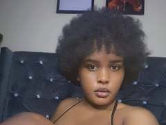 IloveWhiteCockalot - female with black hair webcam at xLoveCam