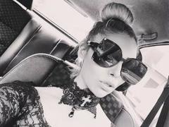 IndiraQuinn - female with black hair and  big tits webcam at LiveJasmin