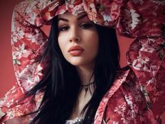 InkedFaye - female with black hair webcam at xLoveCam