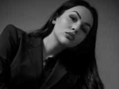 InkedFaye - female with black hair webcam at xLoveCam