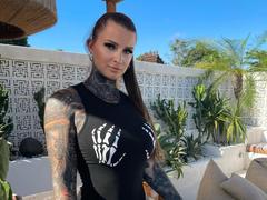 Inked-lorena-hot - female with brown hair webcam at xLoveCam