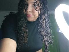 InnocenthaZel - female with black hair webcam at xLoveCam