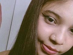 InnocenthaZel - female with black hair webcam at xLoveCam