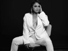 IntiAmor - female with brown hair and  big tits webcam at xLoveCam