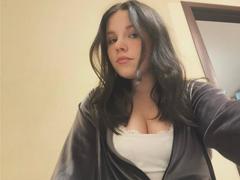IolaLandauer from xLoveCam