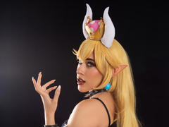 IsabellaYork - female with red hair and  big tits webcam at LiveJasmin