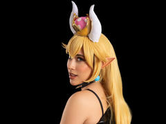 IsabellaYork - female with red hair and  big tits webcam at LiveJasmin