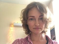 IremElmah - female webcam at xLoveCam