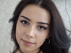 IrendiAngel - female with brown hair and  big tits webcam at xLoveCam