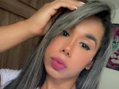 Iria - shemale with black hair webcam at xLoveCam