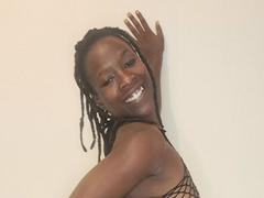 IrieItesEmpress - female with black hair and  big tits webcam at xLoveCam