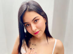 IrinaCarter - female with black hair and  big tits webcam at xLoveCam